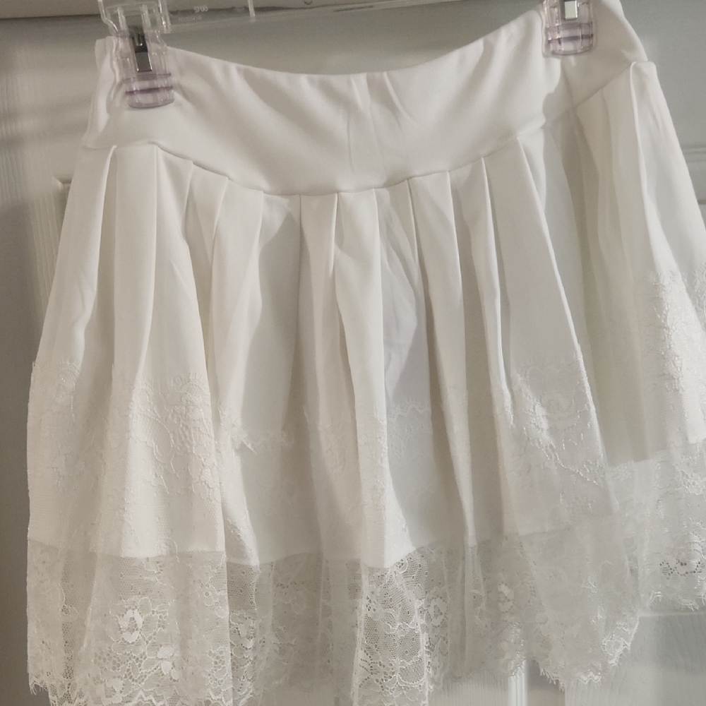 White Slip Skirt Size Medium
